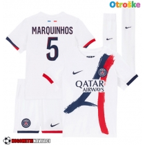 Otroške Nogometnih dresov Paris Saint-Germain Marquinhos #5 Gostujoči 2025-26 Kratki rokavi (+ hlače)